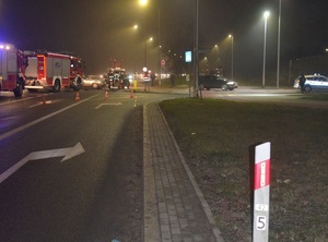 policjanci na miejscu wypadku