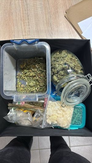 zatrzymany 19-latek i zabezpieczone środki