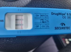 policyjne kontrole i zabezpieczone środki wraz z wynikami badań