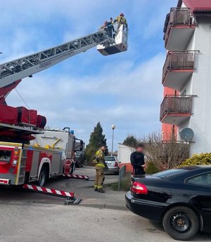 policjant podczas akcji i podziękowania od rodziny