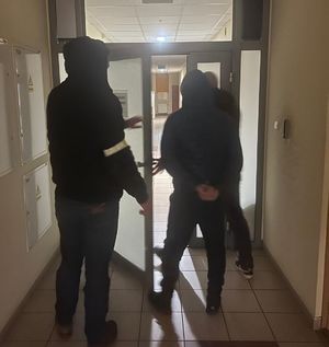 41-latek zatrzymany do sprawy znieważenia symboli państwa