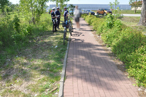policjanci pracowali na miejscu zdarzeń drogowych
