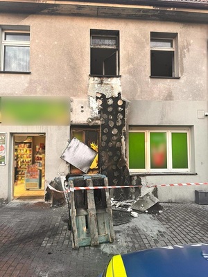 zatrzymany sprawca podpalenia palet i elewacji