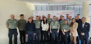 Pomorscy Policjanci na spotkaniu projektowym w siedzibie Krajowej Administracji Skarbowej w Gdyni