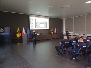 policjanci OPP podczas szkolenia