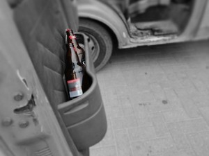 Kierował autem z promilami i sądowym zakazem.