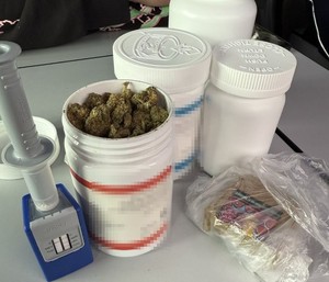 policjant środki odurzajace