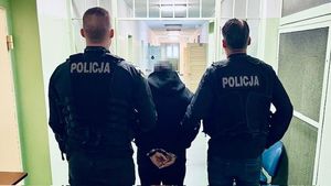 środki odurzajace i para z policjantami