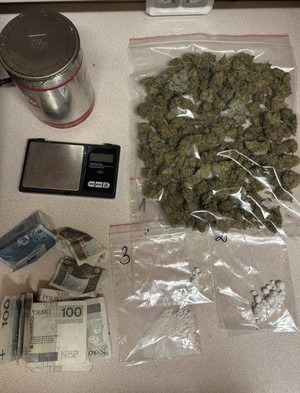 zatrzymany i zabezpieczone narkotyki