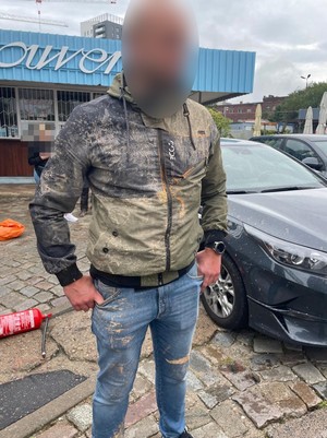 Zatrzymani wandale odpowiedzą przed sądem- zdecydowana reakcja policjantów.