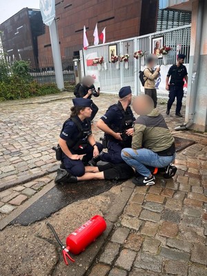 Zatrzymani wandale odpowiedzą przed sądem- zdecydowana reakcja policjantów.