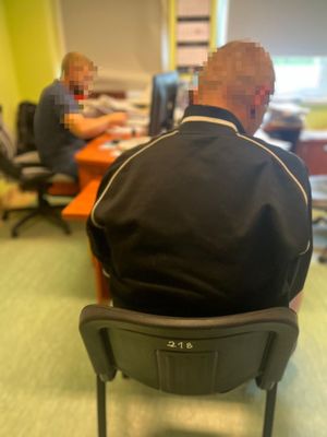 zatrzymani w rękach policji