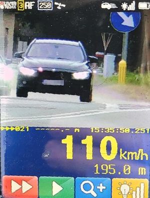 zdjęcia z rejestratora prędkości