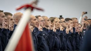 Ślubowanie nowo przyjętych policjantów