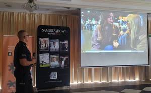 Policjanci na I pomorskim forum oświaty samorządowej