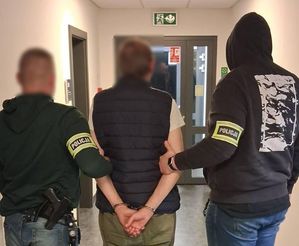 Uciekając przed radiowozem, wjechał do rowu.