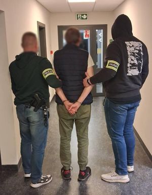 Uciekając przed radiowozem, wjechał do rowu.