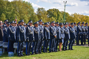 Policjanci, pracownicy Policji oraz policyjni emeryci i renciści z całego kraju, w tym liczna reprezentacja z garnizonu pomorskiego, przybyli na Jasną Górę, aby wspólnie modlić się w intencji poległych podczas służby, za bezpieczeństwo oraz przyszłość Ojczyzny. Była to również szczególna okazja do integracji środowiska, tegoroczne uroczystości połączone były z IV Pomorską Policyjną Pielgrzymką Motocyklową na Jasną Górę.