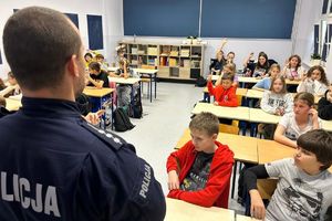 Rozmowy o bezpieczeństwie – spotkania policjantów z dziećmi i młodzieżą.