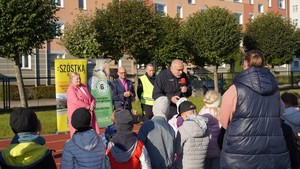 Kościerscy policjanci dbają o bezpieczeństwo najmłodszych.