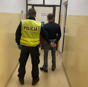 zatrzymany kierowca i pojazd