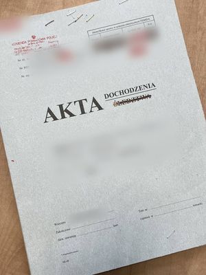 zdjęcie poglądowe akt