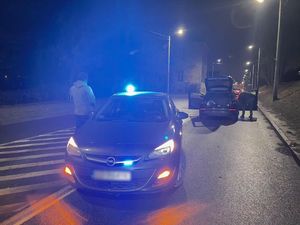 pojazd zatrzymany do kontroli po pościgu