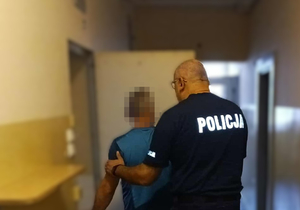 Ukrywał się w mieszkaniu w centrum miasta. Policja namierzyła poszukiwanego.