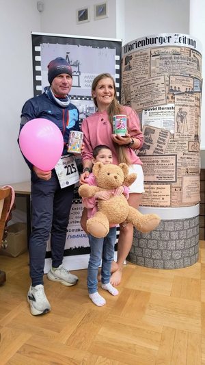 biegacze, jogini, policjanci, mieszkańcy Malborka i okolic połączyli siły w wyjątkowej akcji