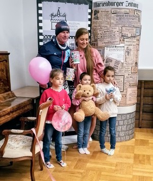 biegacze, jogini, policjanci, mieszkańcy Malborka i okolic połączyli siły w wyjątkowej akcji