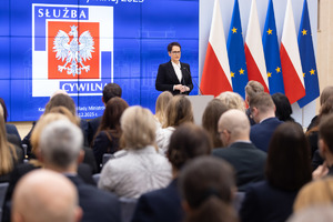 Przedstawicielka KWP w Gdańsku na mianowaniu na urzędnika w służbie cywilnej