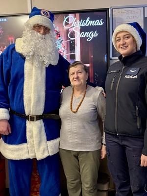 Policyjny Niebieski Mikołaj ponownie odwiedził Środowiskowe Domy Samopomocy w Tczewie.