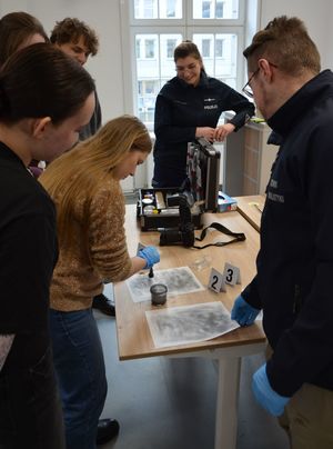 Spotkanie policjantów ze studentami.