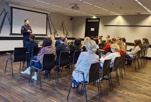 Policjant szkolił pracowników Europejskiego Centrum Solidarności