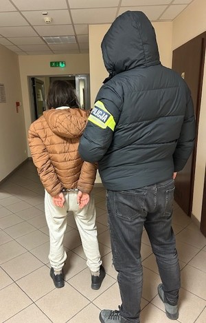 Nie zatrzymała się do kontroli drogowej i posiadała narkotyki. Wczoraj usłyszała zarzuty.