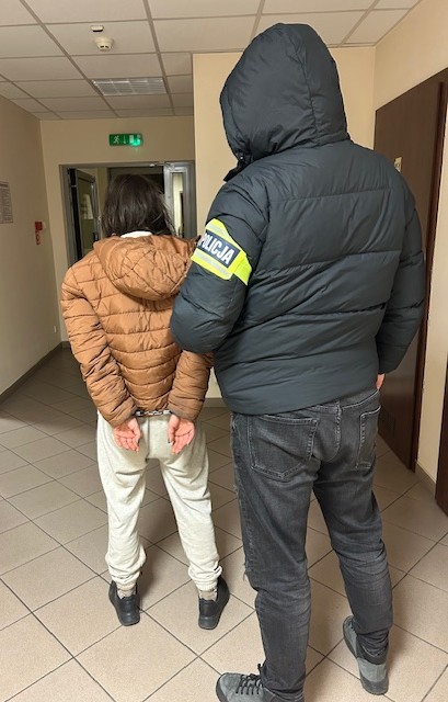 Nie zatrzymała się do kontroli drogowej i posiadała narkotyki. Wczoraj usłyszała zarzuty.