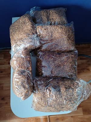 Policjanci prowadzą sprawę przesyłki z krajanką tytoniową