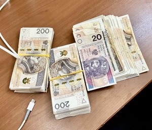 Szybka i skuteczna akcja puckich kryminalnych. Zatrzymany sprawca kradzieży 30 tysięcy z