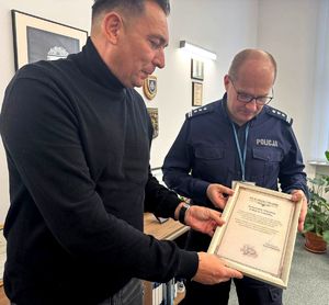 Właściciele restauracji podziękowali kryminalnym ze Śródmieścia za profesjonalizm i skuteczne działania.