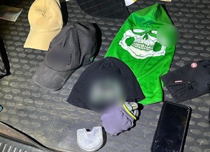 Pod osłoną nocy niszczyli elewacje, nad ranem pseudokibice trafili w ręce policjantów