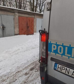 Policjanci pomogli rodzinie dotkniętej kryzysem bezdomności.