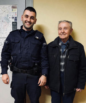 policjant z emerytem