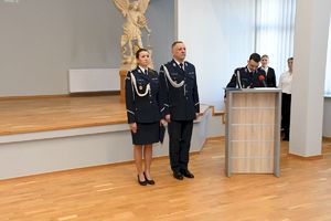 Pożegnanie ze sztandarem dotychczasowego Komendanta oraz powierzenie obowiązków na stanowisku Komendanta Miejskiego Policji w Słupsku.