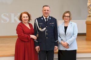 Pożegnanie ze sztandarem dotychczasowego Komendanta oraz powierzenie obowiązków na stanowisku Komendanta Miejskiego Policji w Słupsku.