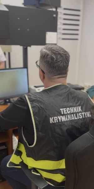 zatrzymany i technik