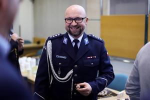 policjanci podczas finału zbiórki krwi