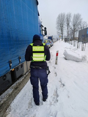 policjanci podczas działań