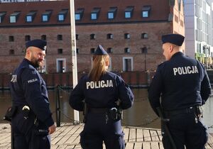 patrole piesze z adeptami SP w Słupsku