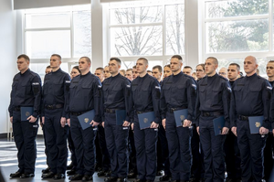 Ślubowanie, medale, odznaczenia i wyróżnienia. 86 nowych policjantów w szeregach pomorskiej Policji