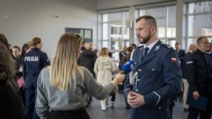 Ślubowanie, medale, odznaczenia i wyróżnienia. 86 nowych policjantów w szeregach pomorskiej Policji